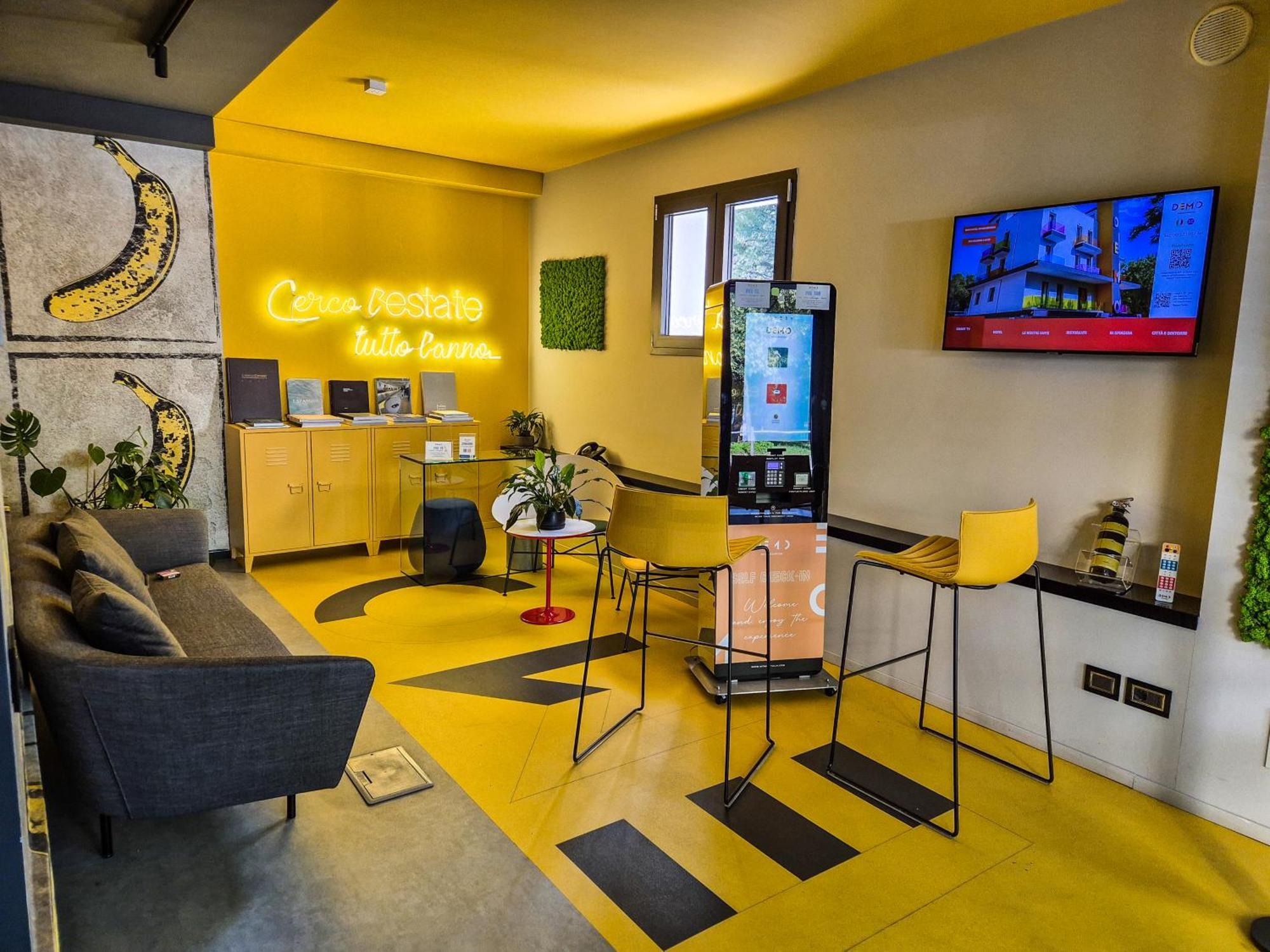 Demo Hotel Design Emotion Римини Экстерьер фото